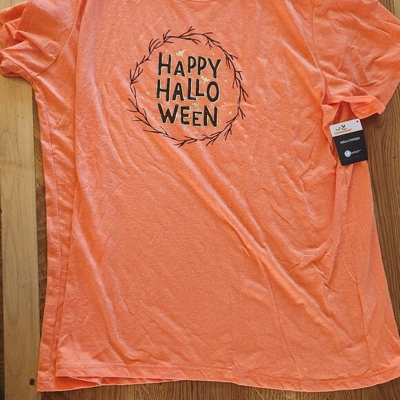 NWT lightweight Halloween Tee - Picture 2 of 5
